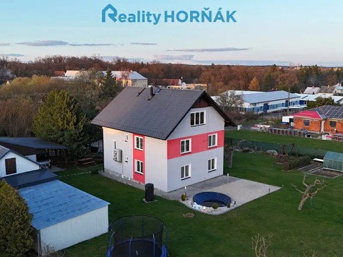 Prodej domu 360 m², pozemek 2030 m²