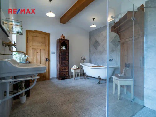 Prodej vily 296 m², pozemek 349 m²