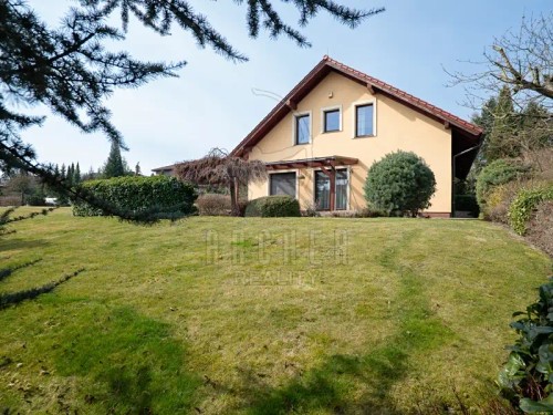 Prodej domu 308 m², pozemek 1226 m²