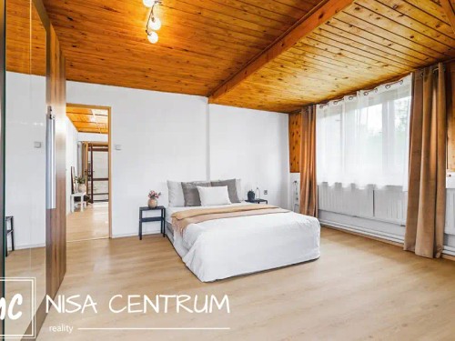Prodej domu 220 m², pozemek 1945 m²