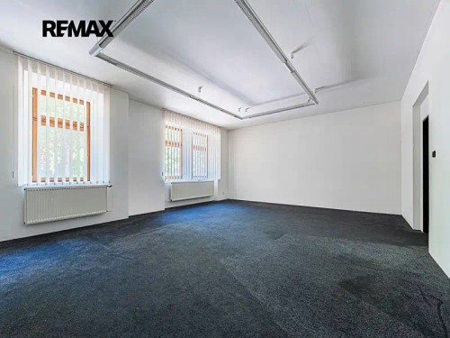Prodej domu 400 m², pozemek 821 m²