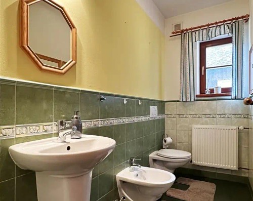 Prodej chalupy 400 m², pozemek 2527 m²