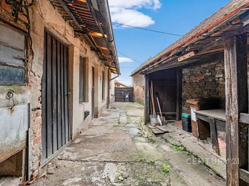 Prodej domu 205 m², pozemek 1 m²