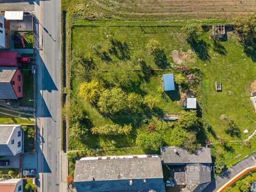 Prodej stavebního pozemku 1096 m²