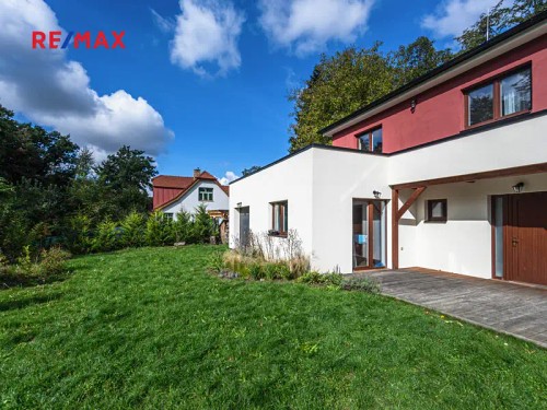 Prodej domu 202 m², pozemek 1160 m²