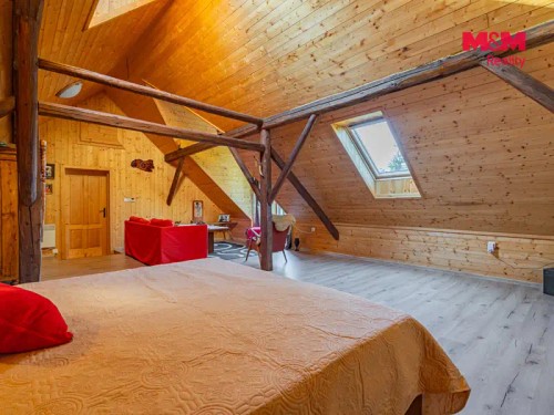 Prodej domu 245 m², pozemek 13625 m²