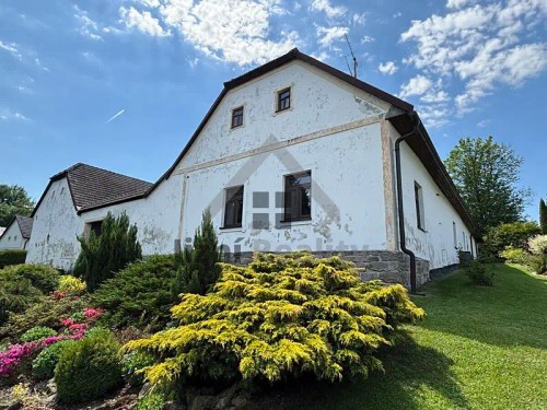 Prodej domu 300 m², pozemek 2758 m²