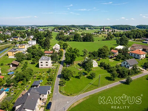 Prodej stavebního pozemku 969 m²