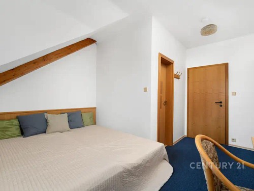 Prodej domu 930 m², pozemek 1294 m²