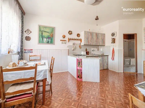 Prodej domu 250 m², pozemek 382 m²