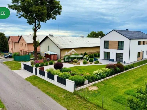 Prodej stavebního pozemku 1087 m²