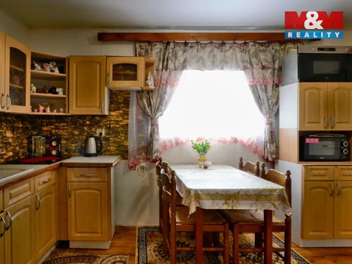 Prodej domu 280 m², pozemek 596 m²