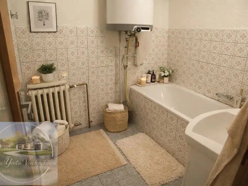 Prodej domu 390 m², pozemek 1496 m²