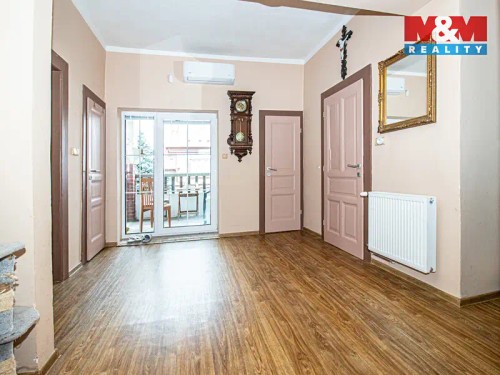 Prodej domu 210 m², pozemek 639 m²