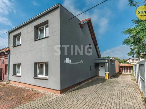 Prodej domu 200 m², pozemek 1235 m²