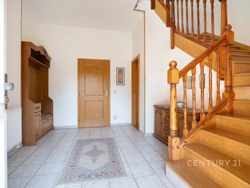 Prodej domu 380 m², pozemek 1998 m²