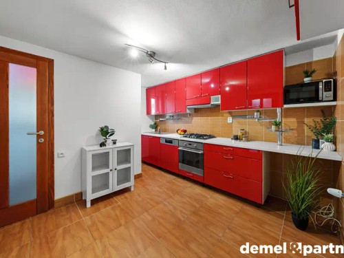 Prodej domu 201 m², pozemek 224 m²