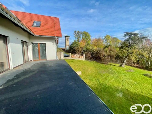 Prodej domu 220 m², pozemek 2215 m²