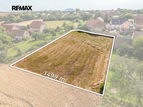 Prodej stavebního pozemku 1499 m²