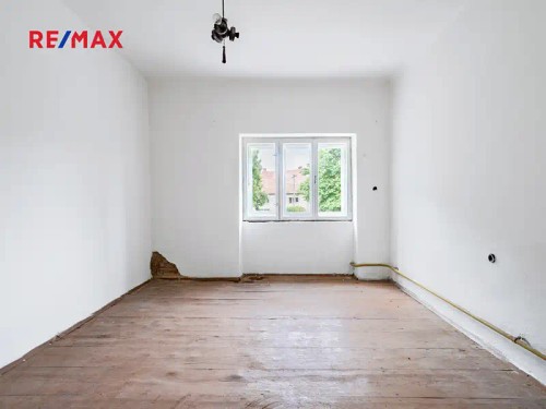 Prodej domu 220 m², pozemek 993 m²