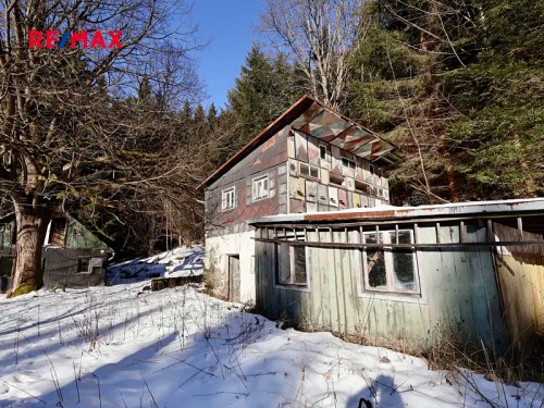 Prodej stavebního pozemku 7880 m²