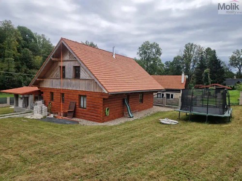 Prodej domu 280 m², pozemek 1017 m²