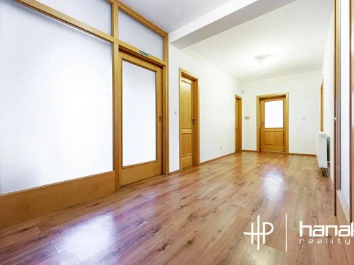 Prodej domu 259 m², pozemek 2016 m²