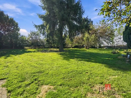 Prodej domu 171 m², pozemek 2024 m²