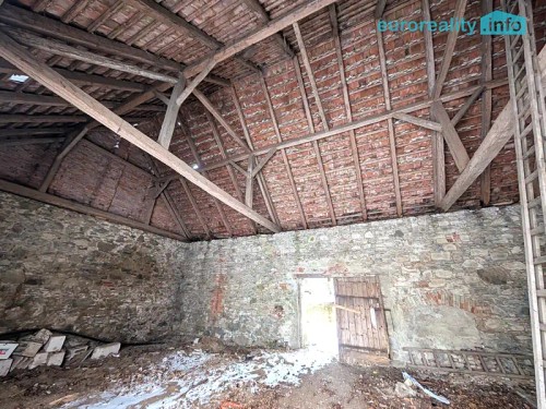 Prodej domu 300 m², pozemek 2467 m²