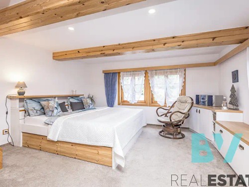 Prodej domu 186 m², pozemek 871 m²
