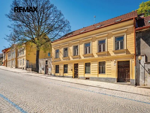 Prodej domu 342 m², pozemek 257 m²
