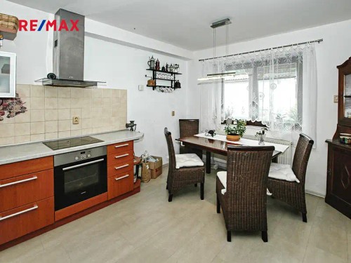 Prodej domu 179 m², pozemek 885 m²