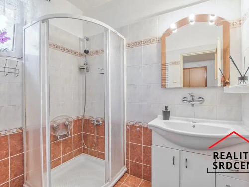 Prodej domu 229 m², pozemek 2123 m²