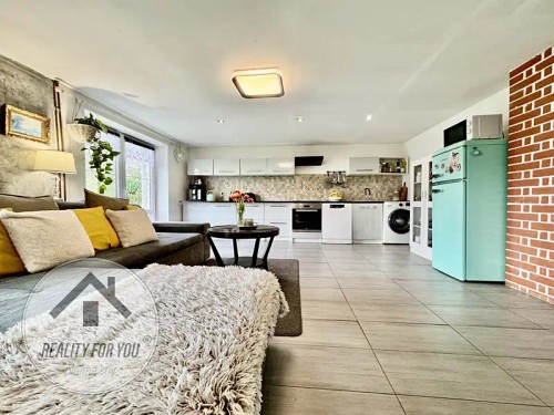 Prodej domu 240 m², pozemek 6384 m²