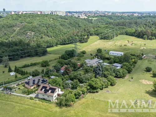 Prodej stavebního pozemku 890 m²