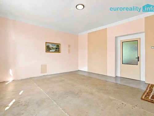 Prodej domu 213 m², pozemek 1424 m²