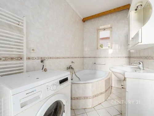 Prodej domu 310 m², pozemek 563 m²
