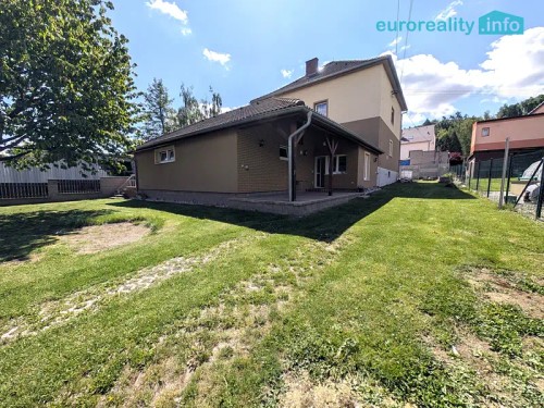 Prodej domu 240 m², pozemek 1087 m²