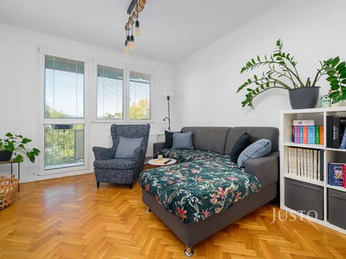 Prodej bytu 1+kk 63 m²