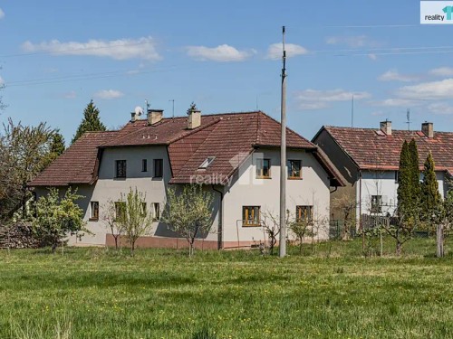Prodej domu 200 m², pozemek 6424 m²