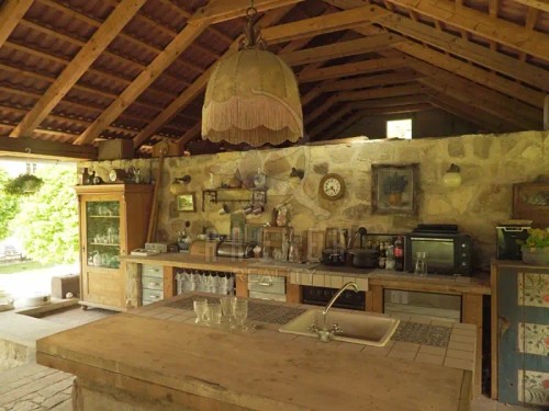 Prodej domu 365 m², pozemek 1972 m²