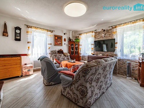 Prodej domu 250 m², pozemek 2807 m²