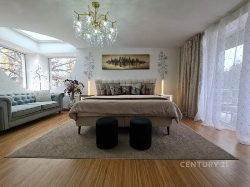 Prodej domu 972 m², pozemek 691 m²