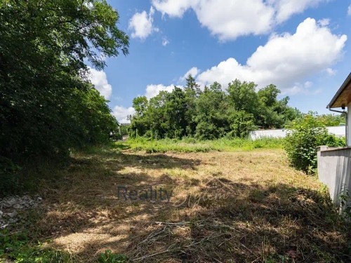 Prodej stavebního pozemku 1258 m²