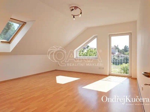 Prodej domu 435 m², pozemek 1865 m²