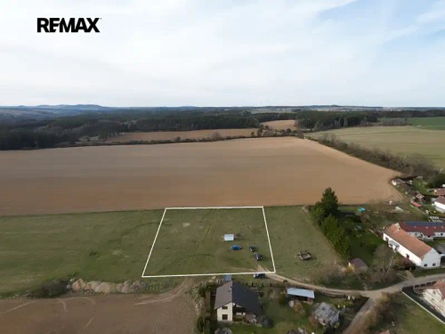 Prodej stavebního pozemku 2501 m²