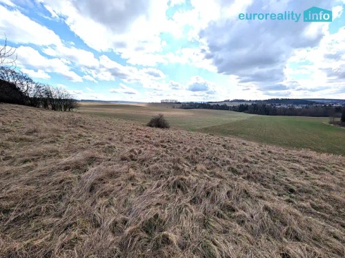 Prodej stavebního pozemku 898 m²