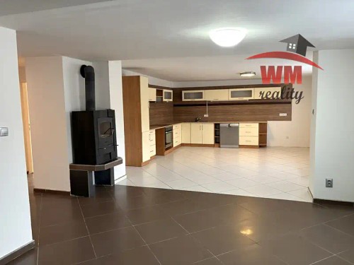 Prodej domu 315 m², pozemek 1640 m²
