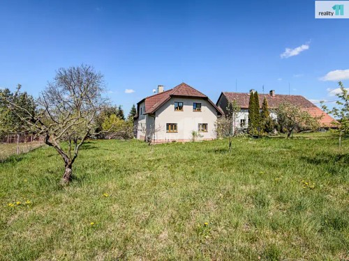 Prodej domu 200 m², pozemek 6424 m²