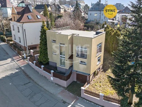 Prodej vily 292 m², pozemek 555 m²
